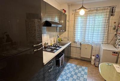 Apartament cu 3 camere semidecomandat în Berceni - 6