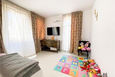 Vila eleganta / Mark Twain / Cambrige /Jolie Ville / COMISION 0 Vila eleganta / Mark Twain / Cambrige /Jolie Ville / COMISION 0 - 25