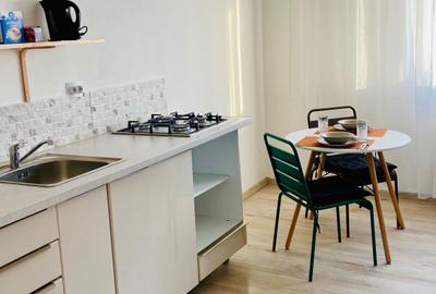 Garsonieră decomandată în Central - 2