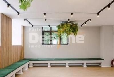 Casă individuală cu 8 camere cu Canalizare în P-ța Victoriei - 4