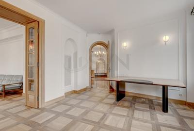 Casă individuală cu 14 camere cu Canalizare în Capitale - 6