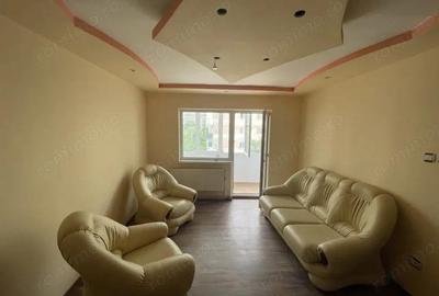 De vanzare apartament cu 3 camere, etajul 2, Dealul Florilor - 2