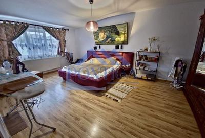 Casă cu 3 camere cu Canalizare în Inel I - 5