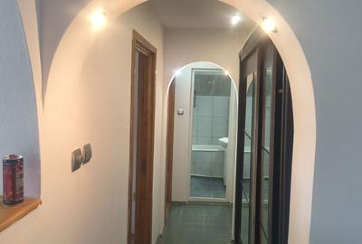 Apartament cu 3 camere decomandat în Vărsătura - 1