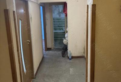 Apartament cu 3 camere decomandat în Central - 3