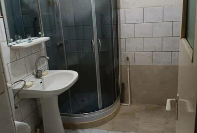 Casă cu 2 camere decomandat în Central - 2