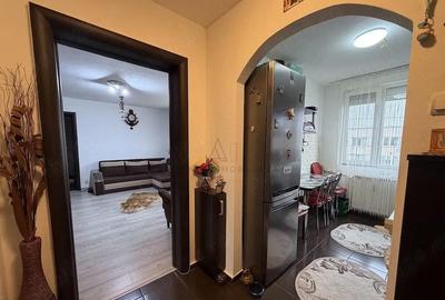 Apartament cu 3 camere semidecomandat în Colentina - 6