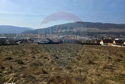 Teren de 2606 mp, în Central - 7