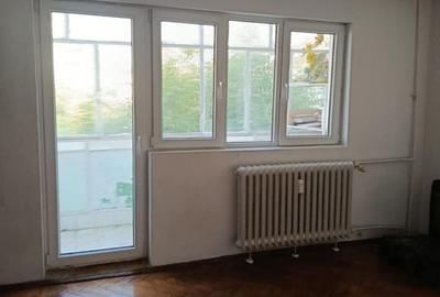 Apartament cu 3 camere decomandat în Girocului - 13