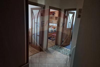Apartament cu 3 camere de vanzare in zona Stefan cel Mare - 11