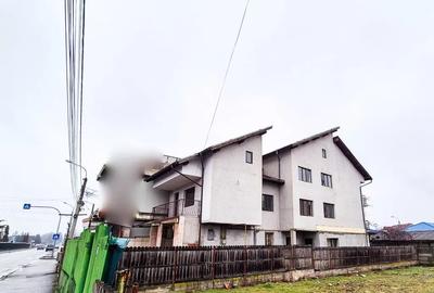 Casă cu 10 camere cu Teren 265 Mp în Găvana - 2