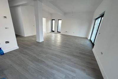 Casă individuală cu 4 camere cu Canalizare în Central - 13