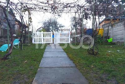 Casa individuala 3 camere 80 mp si teren liber 758 mp Cisnadie - 1