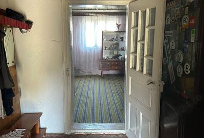 Casă cu 4 camere în Videle - 2