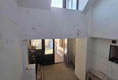 Casă cu 9 camere cu Teren 293 Mp în Cristian - 25