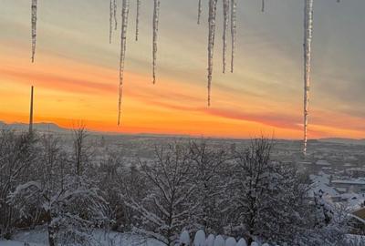 Teren de 900 mp, în Central - 4