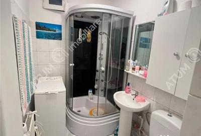 Apartament cu 2 camere nedecomandat, mobilat în Calea Dumbrăvii
