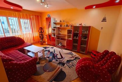 Apartament 4 camere decomandat 2 bai pivnita zona Turnisor - 1
