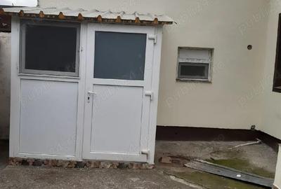 Casă cu Teren 400 Mp în Central - 2