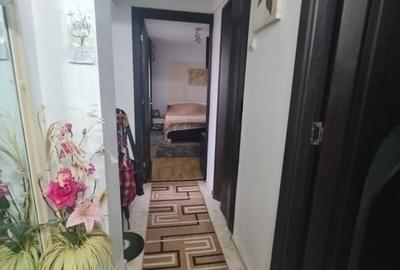 Gara- 2 camere- bloc 1984- etaj intermediar - 4