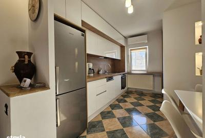 Apartament cu 3 camere în Decebal