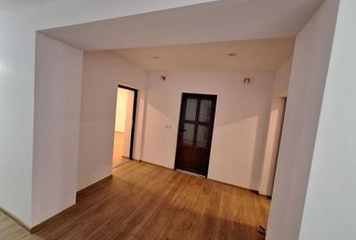 Casă cu 2 camere în Andrid - 2