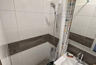 Garsonieră în Est - 4