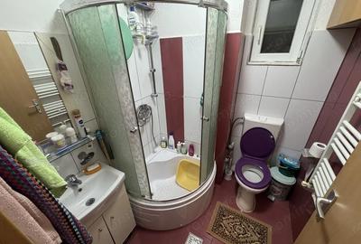 Garsonieră decomandată, mobilată în Poarta 6 - 1