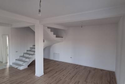 Duplex cu 3 camere cu Canalizare în Moșnița Veche - 6