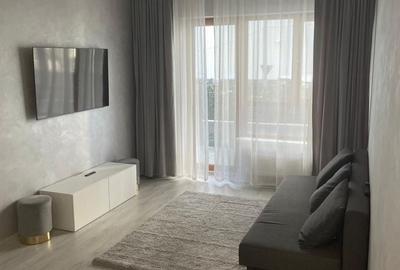 Apartament cu 2 camere semidecomandat, mobilat în Mihai Bravu