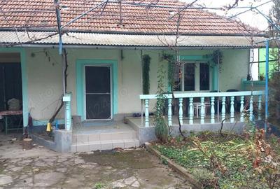 Casă cu 6 camere în Vintere - 1