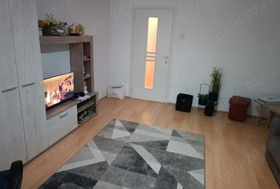 Inchiriez apartament zona Circumvalatiunii - 3