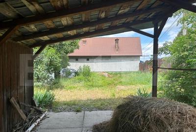 De vanzare teren generos cu casa, zona centrala, Sacele - 12
