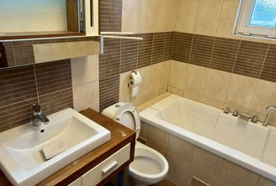 Casă individuală cu 4 camere cu Canalizare în Florești - 9