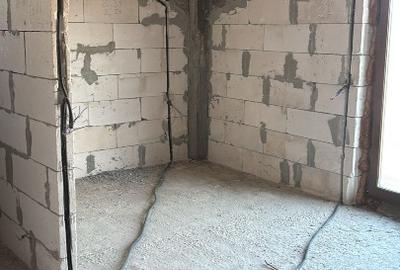 Casă cu 5 camere cu Teren 800 Mp în Schitu - 11