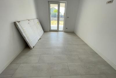 Duplex cu 5 camere cu Canalizare în Dumbrăvița - 9