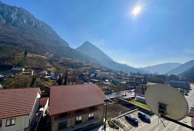 Apartament cu 3 camere decomandat în Central - 1