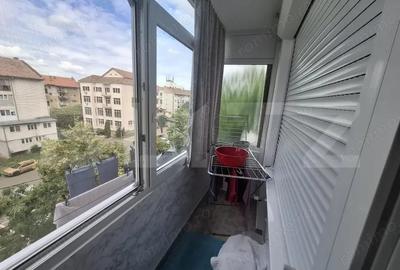 Apartament cu 2 camere decomandat în Central - 12