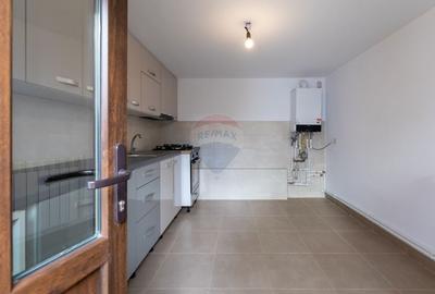 Casă cu 6 camere cu Teren 1710 Mp în Măgura - 14