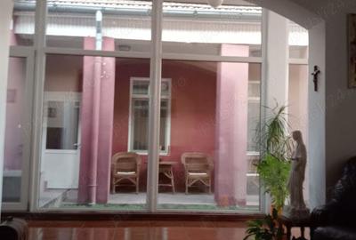 Casa 9 camere de inchiriat Destinatii multiple , Disponibila imediat - 13