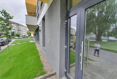 Spațiu comercial, de 67 mp, în Decebal - 6