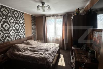 Apartament de vanzare, cu 3 camere, 70 mp, zona 14 Mai - 2
