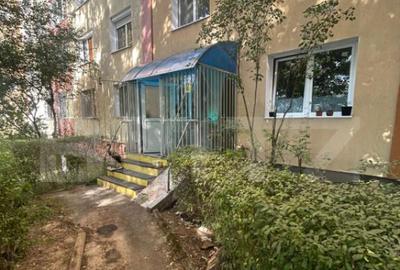 Apartament 3 camere cu acces stradal, potrivit ptr birouri, - 1