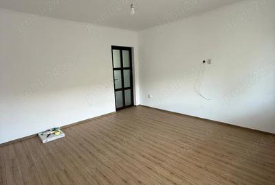 Apartament cu 2 camere decomandat în Central - 4