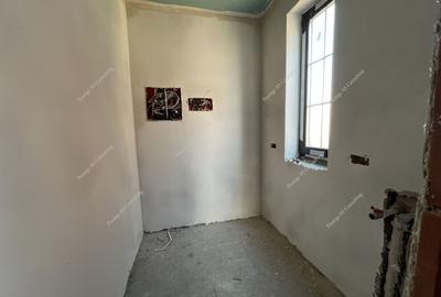 Duplex cu 4 camere cu Canalizare în Dumbrăvița - 15