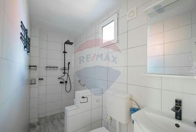 Casa cu 4 camere de vanzare ?i teren 4063 mp, in Ineu... - 4