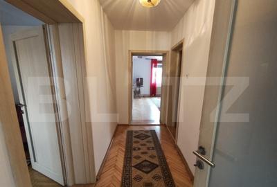 Doua case de vanzare, 263 mp, teren 800 mp, zona Iosia, in e - 10