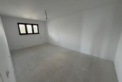 Casă individuală cu 5 camere cu Teren 674 Mp în Petrești - 27