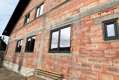 Casă cu 5 camere cu Teren 3100 Mp în Măneuți - 16