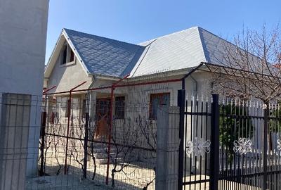 Casă cu 5 camere cu Teren 300 Mp în Mărăcineni - 1